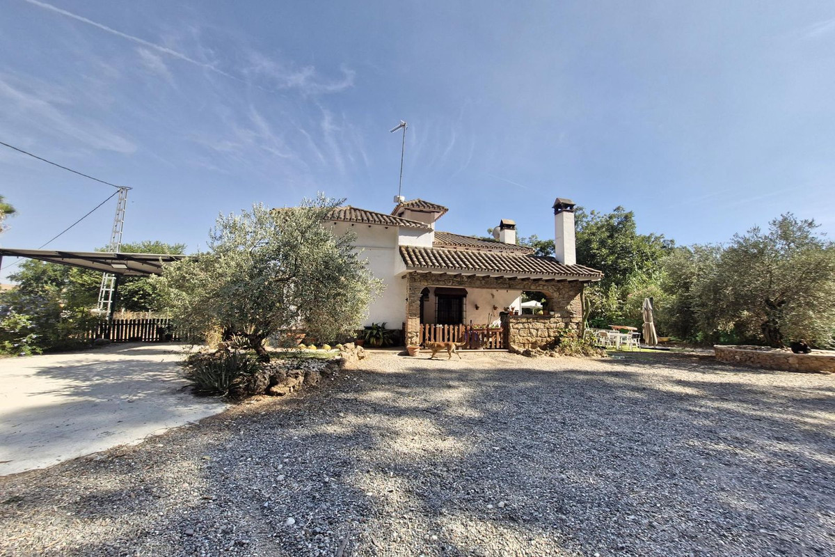 Se vende Finca - Cortijo de 4 dormitorios en Costa Del Sol, Málaga, España
