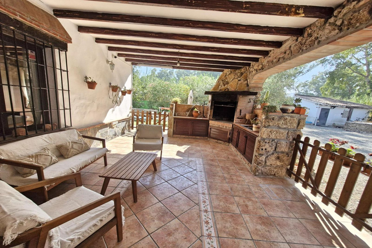 Se vende Finca - Cortijo de 4 dormitorios en Costa Del Sol, Málaga, España