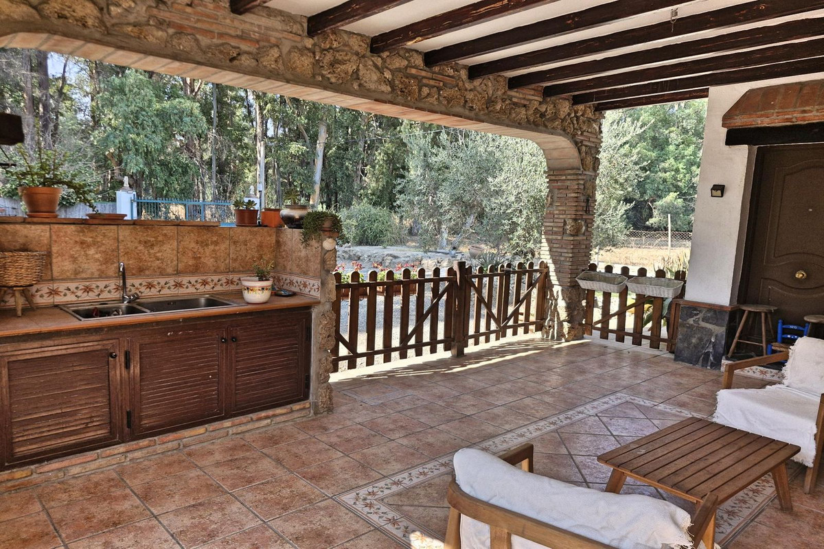 Se vende Finca - Cortijo de 4 dormitorios en Costa Del Sol, Málaga, España