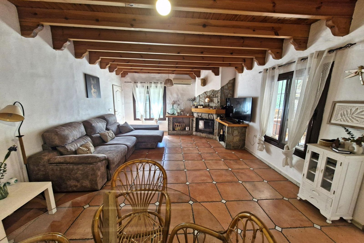 Se vende Finca - Cortijo de 4 dormitorios en Costa Del Sol, Málaga, España