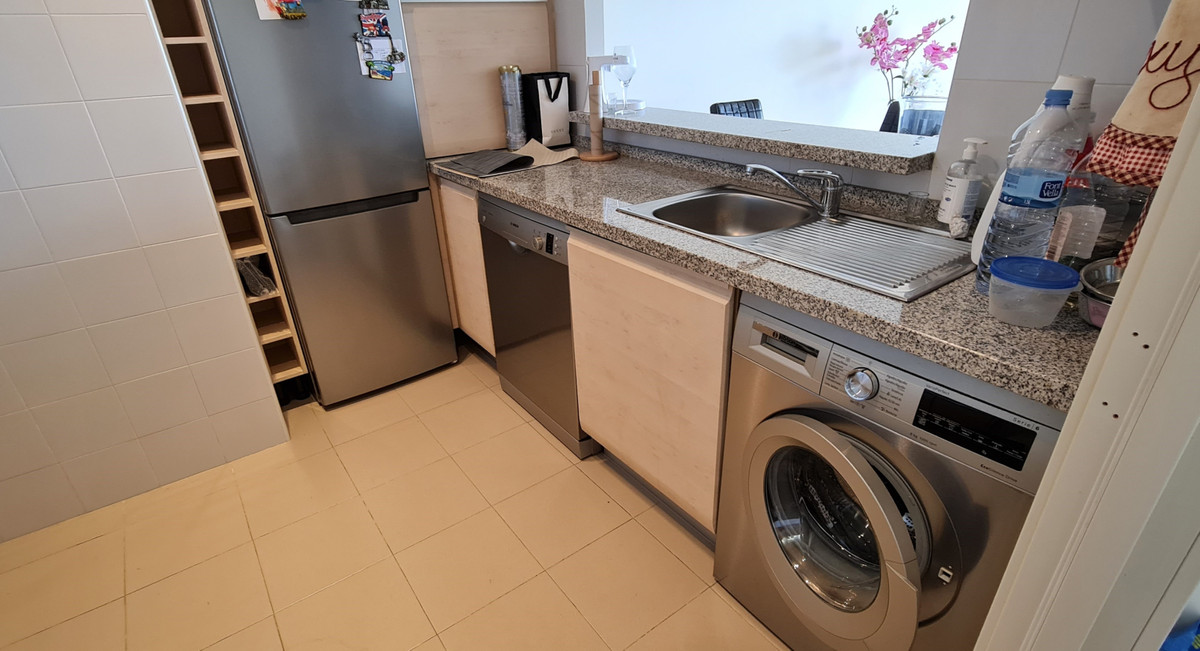 2 Bed Apartment for sale in Calahonda Costa Del Sol, Málaga, Spain