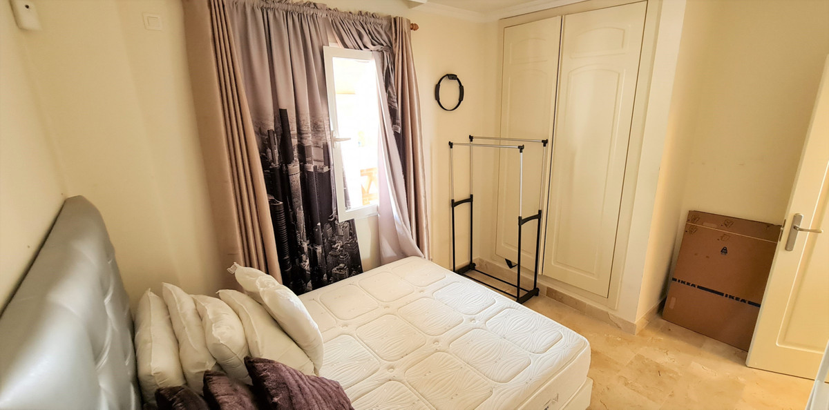 2 Bed Apartment for sale in Calahonda Costa Del Sol, Málaga, Spain