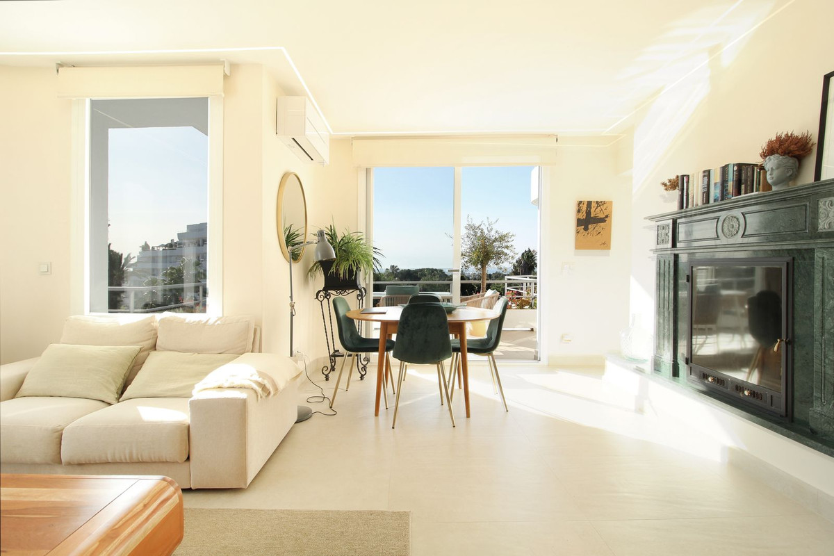 3 Bed Apartment for sale in Guadalmina Alta Costa Del Sol, Málaga, Spain