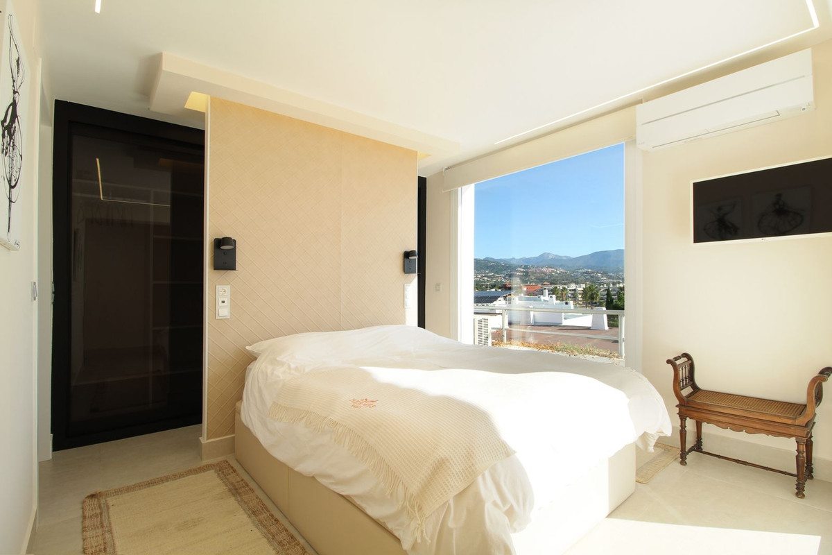 3 Bed Apartment for sale in Guadalmina Alta Costa Del Sol, Málaga, Spain