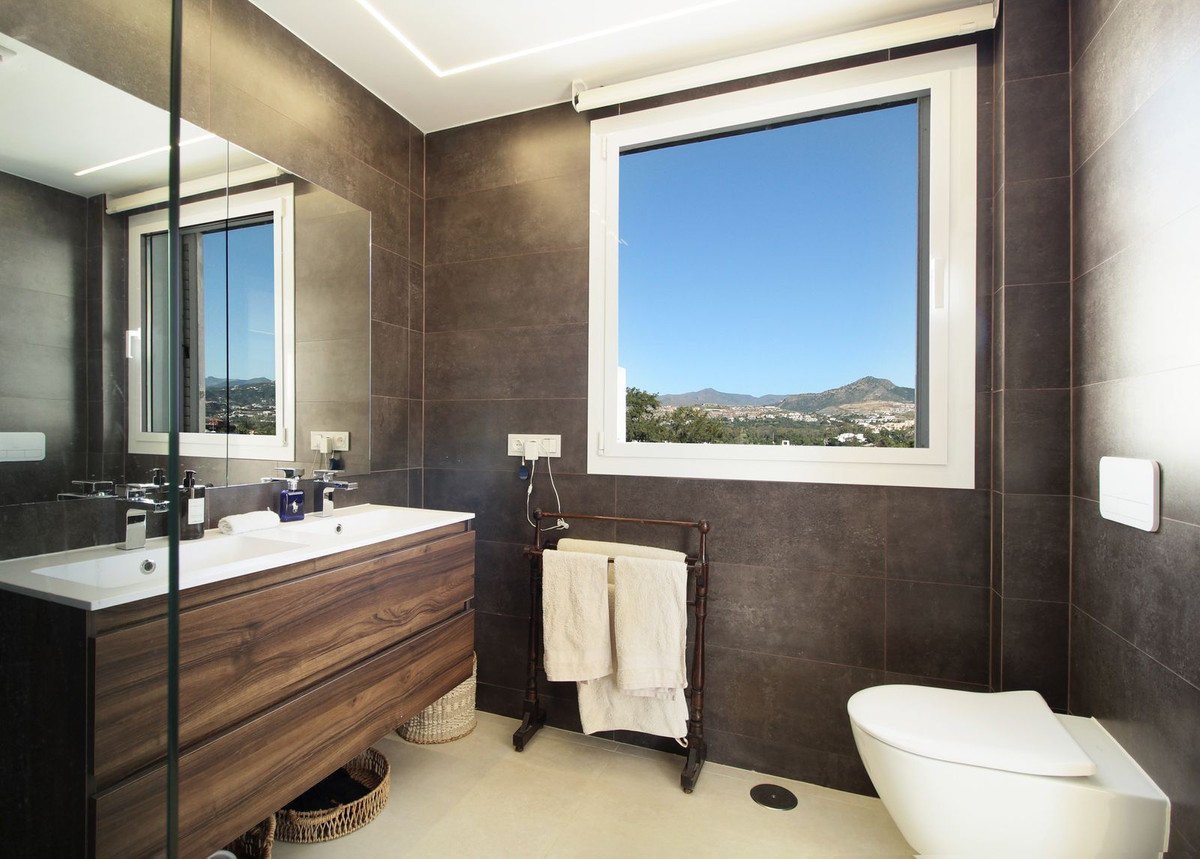 3 Bed Apartment for sale in Guadalmina Alta Costa Del Sol, Málaga, Spain