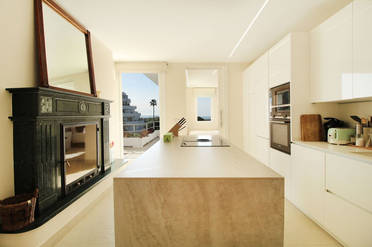 3 Bed Apartment for sale in Guadalmina Alta Costa Del Sol, Málaga, Spain