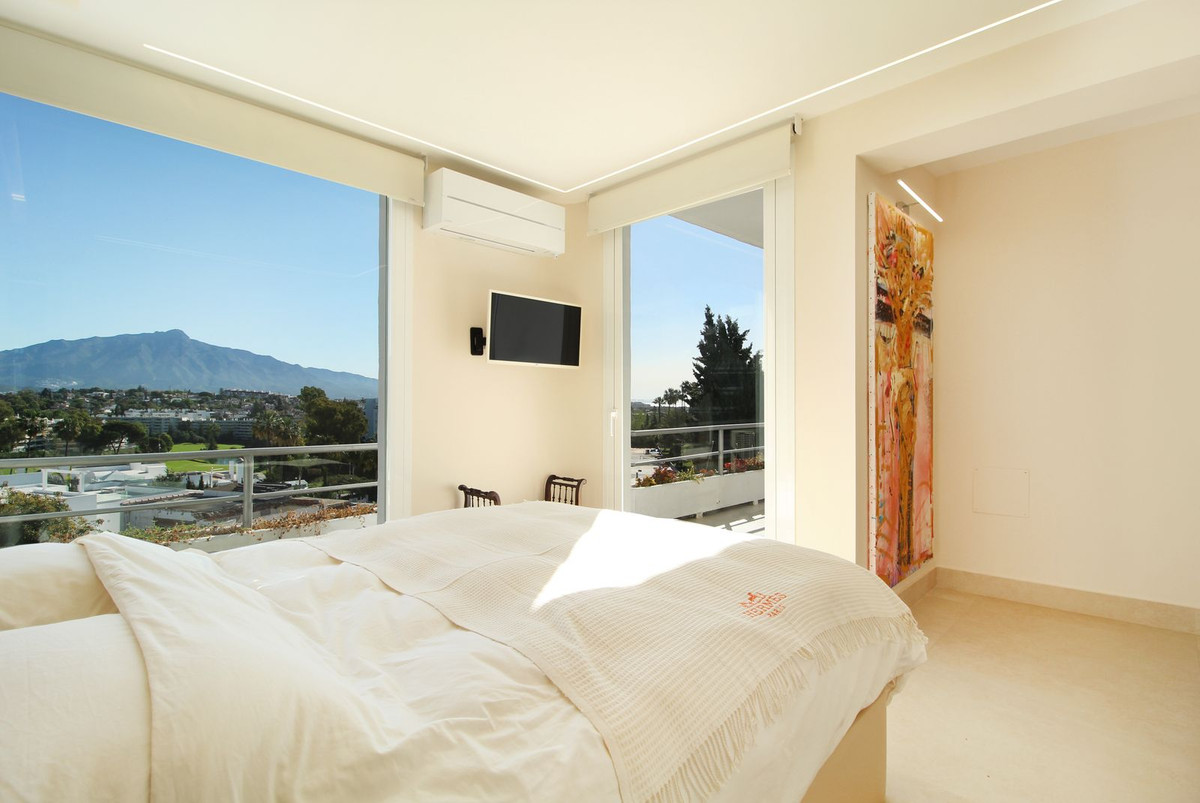 3 Bed Apartment for sale in Guadalmina Alta Costa Del Sol, Málaga, Spain