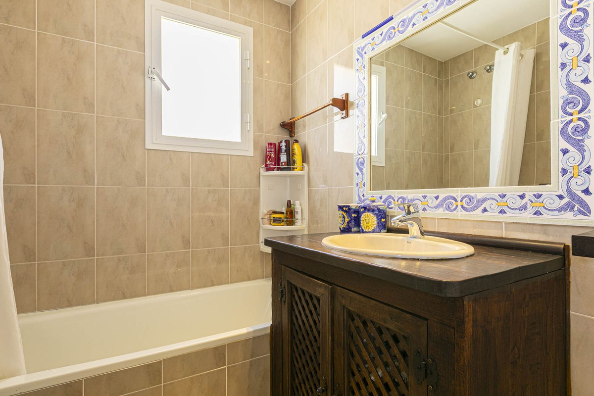 Se vende Adosada de 4 dormitorios en Costa Del Sol, Málaga, España