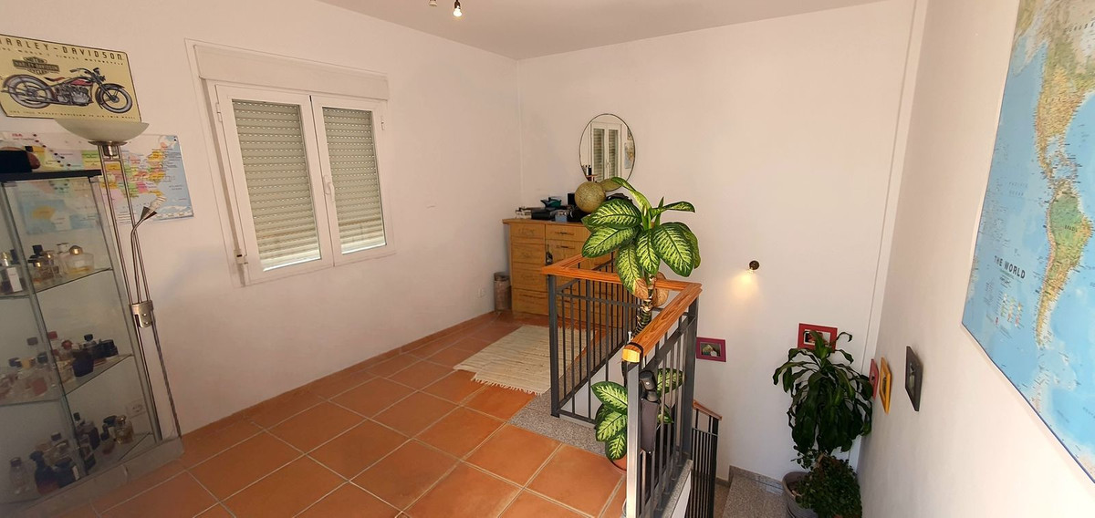4 Bed Townhouse for sale in Fuengirola Costa Del Sol, Málaga, Spain