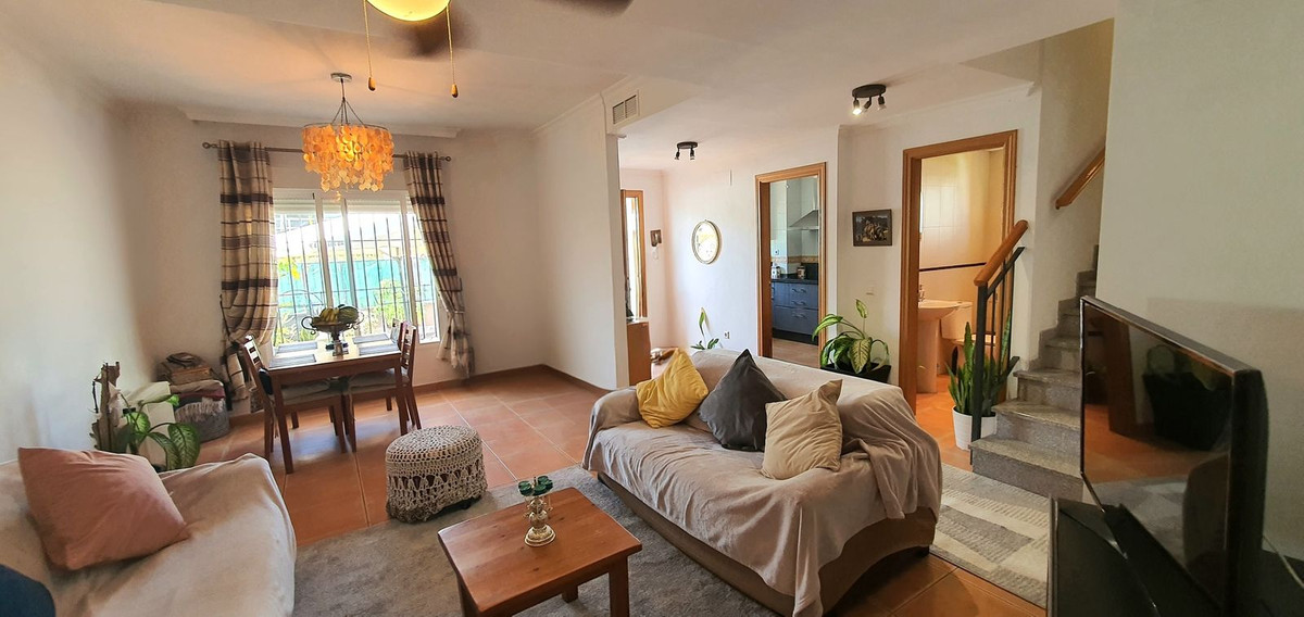 4 Bed Townhouse for sale in Fuengirola Costa Del Sol, Málaga, Spain
