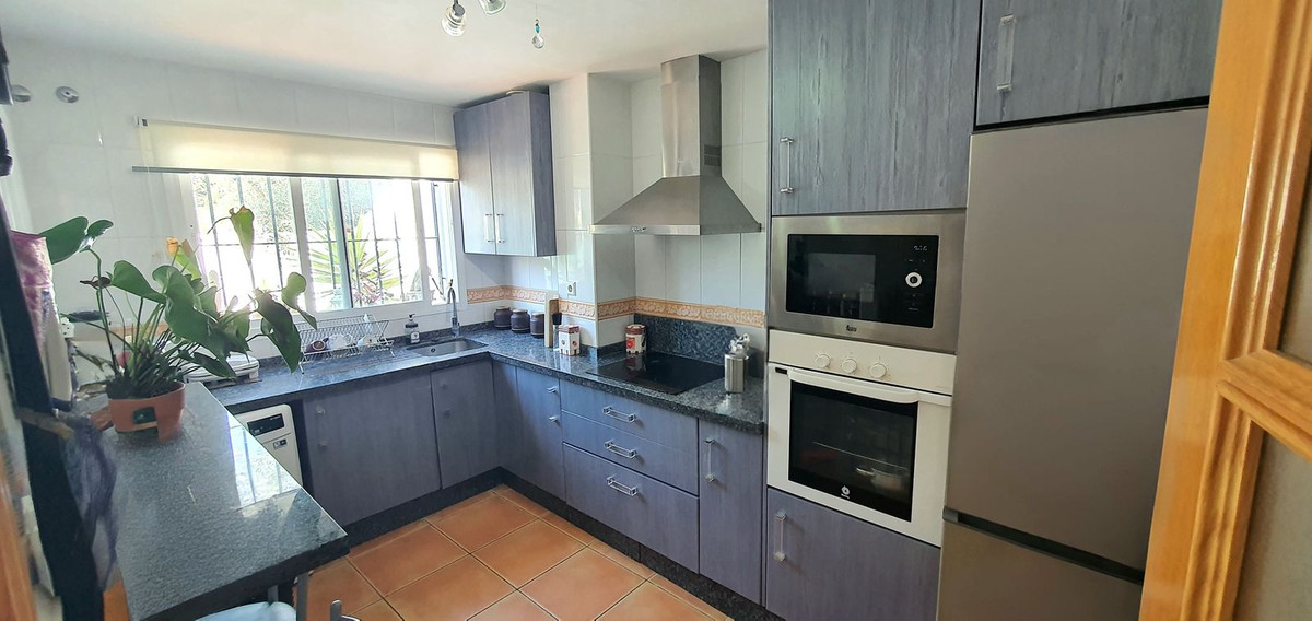 4 Bed Townhouse for sale in Fuengirola Costa Del Sol, Málaga, Spain