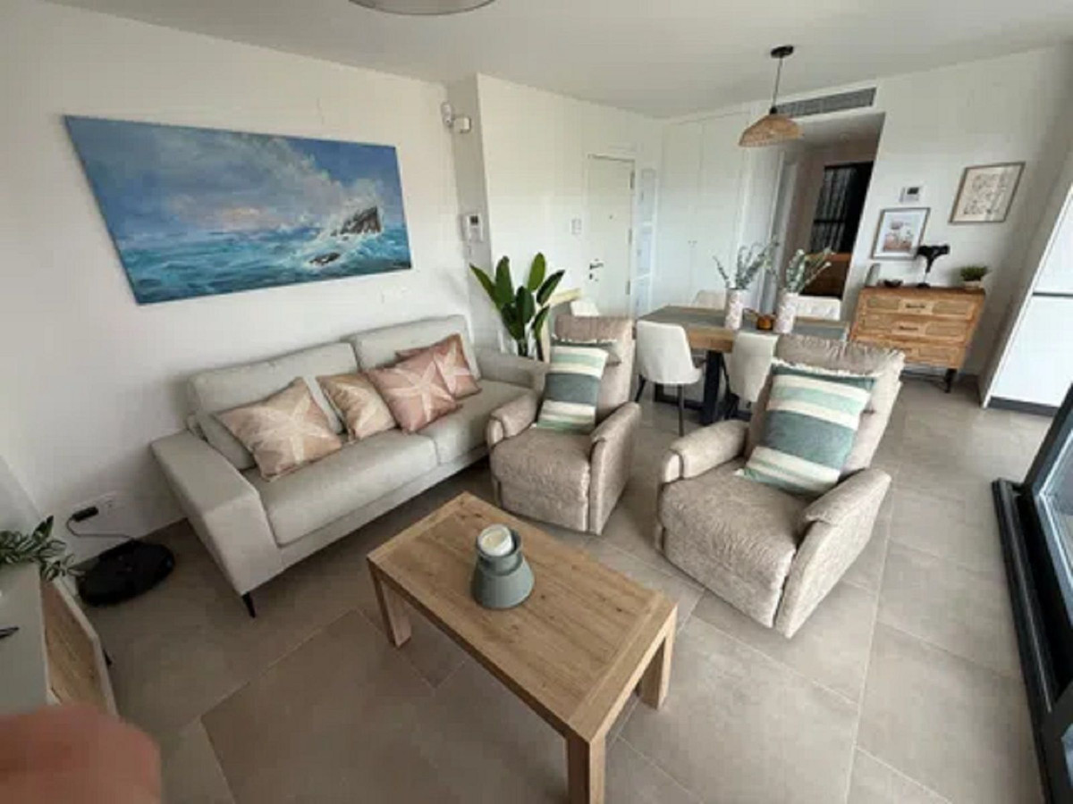 Se vende Apartamento Planta Media de 3 dormitorios en Costa Del Sol, Málaga, España