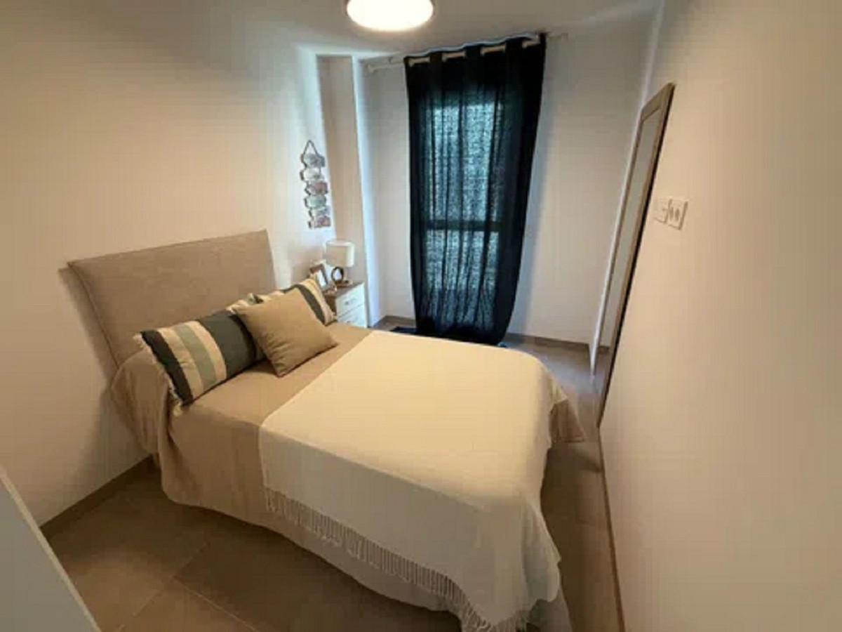 Se vende Apartamento Planta Media de 3 dormitorios en Costa Del Sol, Málaga, España