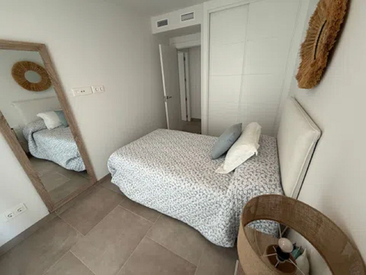 Se vende Apartamento Planta Media de 3 dormitorios en Costa Del Sol, Málaga, España