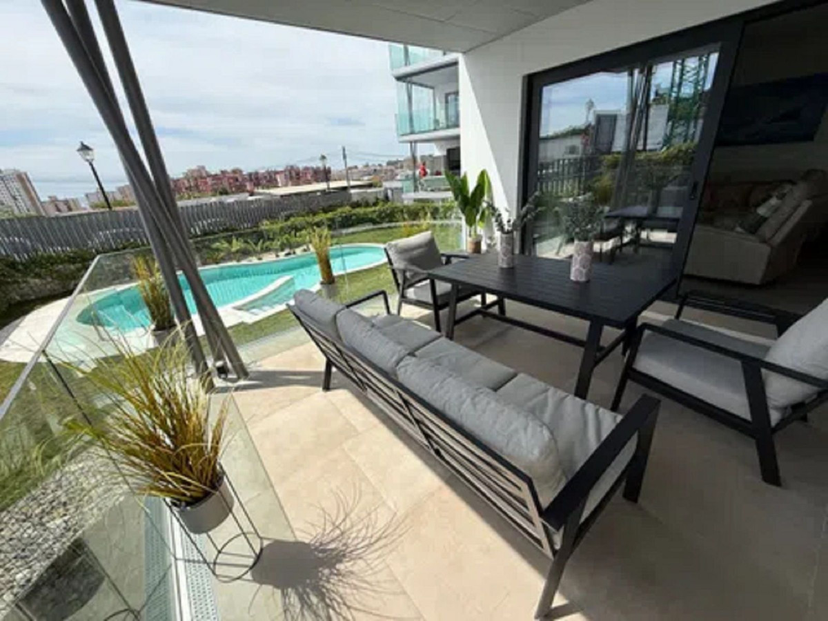 Se vende Apartamento Planta Media de 3 dormitorios en Costa Del Sol, Málaga, España
