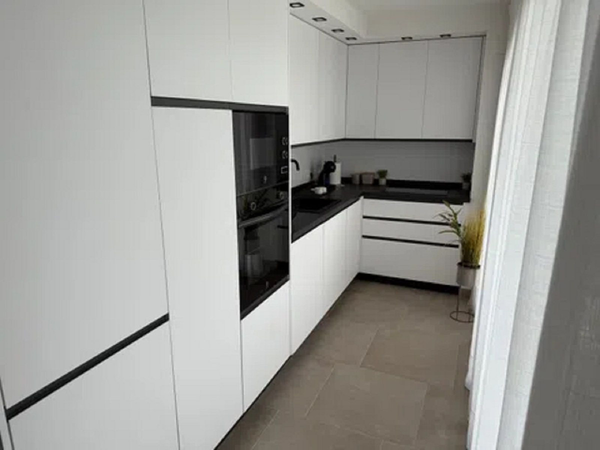 Se vende Apartamento Planta Media de 3 dormitorios en Costa Del Sol, Málaga, España