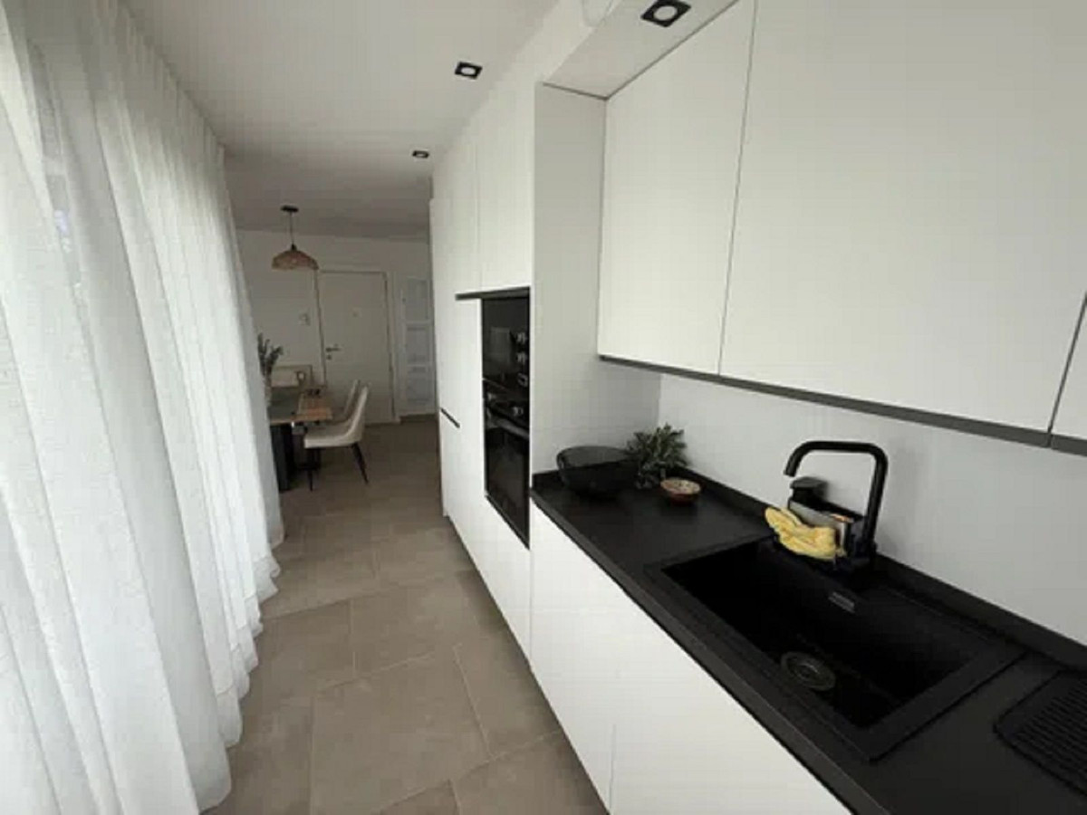Se vende Apartamento Planta Media de 3 dormitorios en Costa Del Sol, Málaga, España