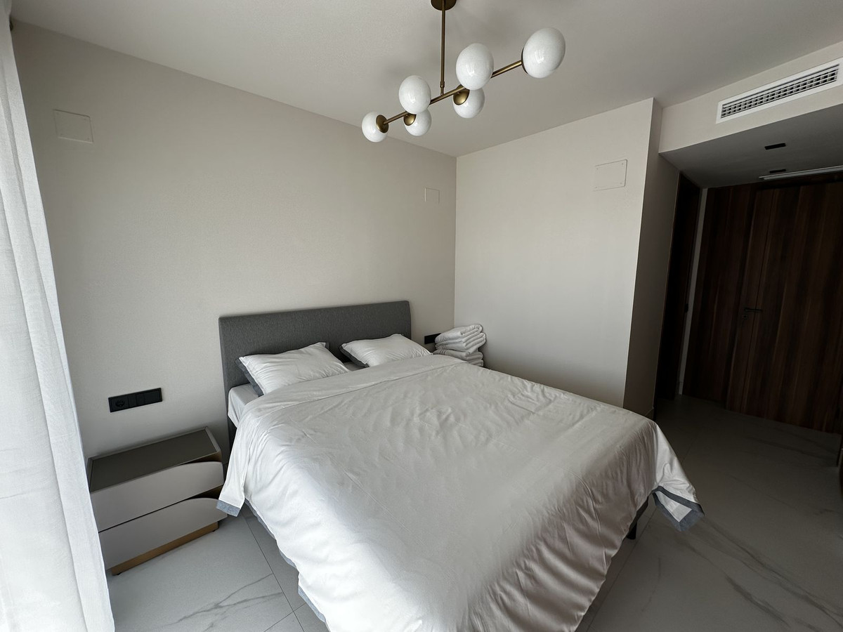 3 Bed Apartment for sale in San Pedro De Alcántara Costa Del Sol, Málaga, Spain