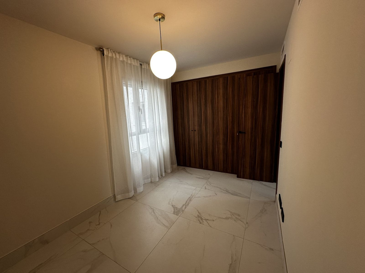 3 Bed Apartment for sale in San Pedro De Alcántara Costa Del Sol, Málaga, Spain
