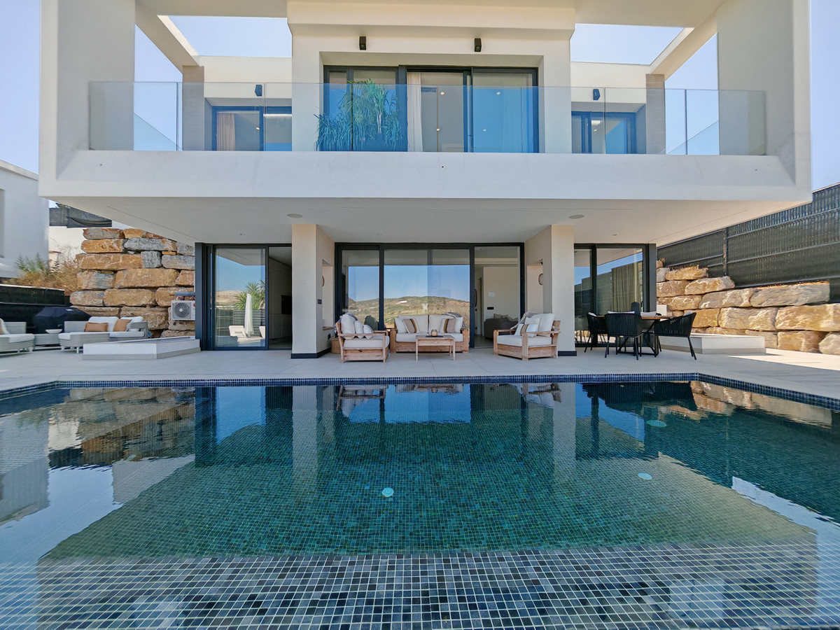 4 Bed Townhouse for sale in Estepona Costa Del Sol, Málaga, Spain