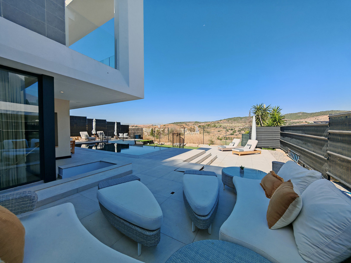 4 Bed Townhouse for sale in Estepona Costa Del Sol, Málaga, Spain