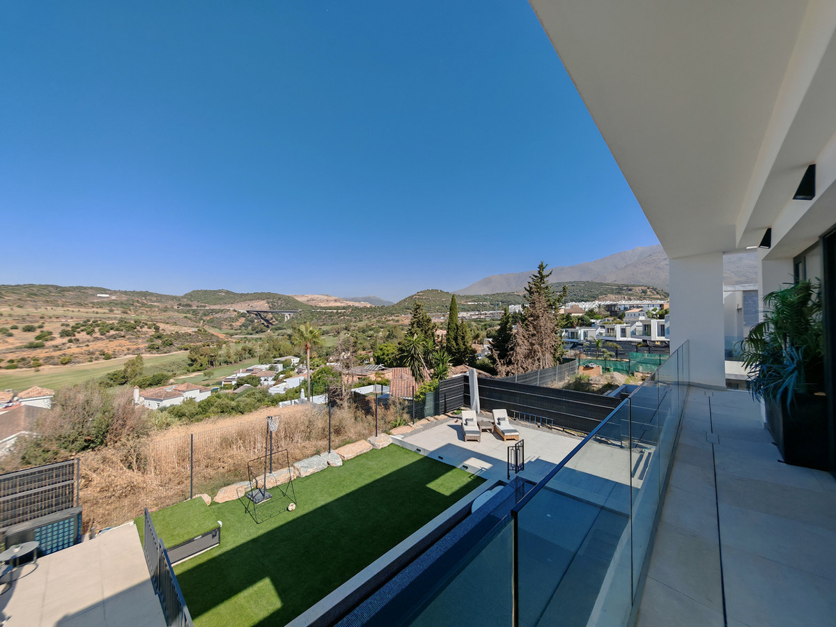 4 Bed Townhouse for sale in Estepona Costa Del Sol, Málaga, Spain