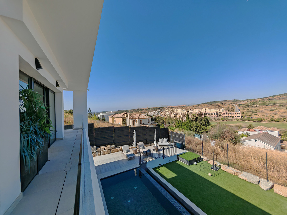 4 Bed Townhouse for sale in Estepona Costa Del Sol, Málaga, Spain