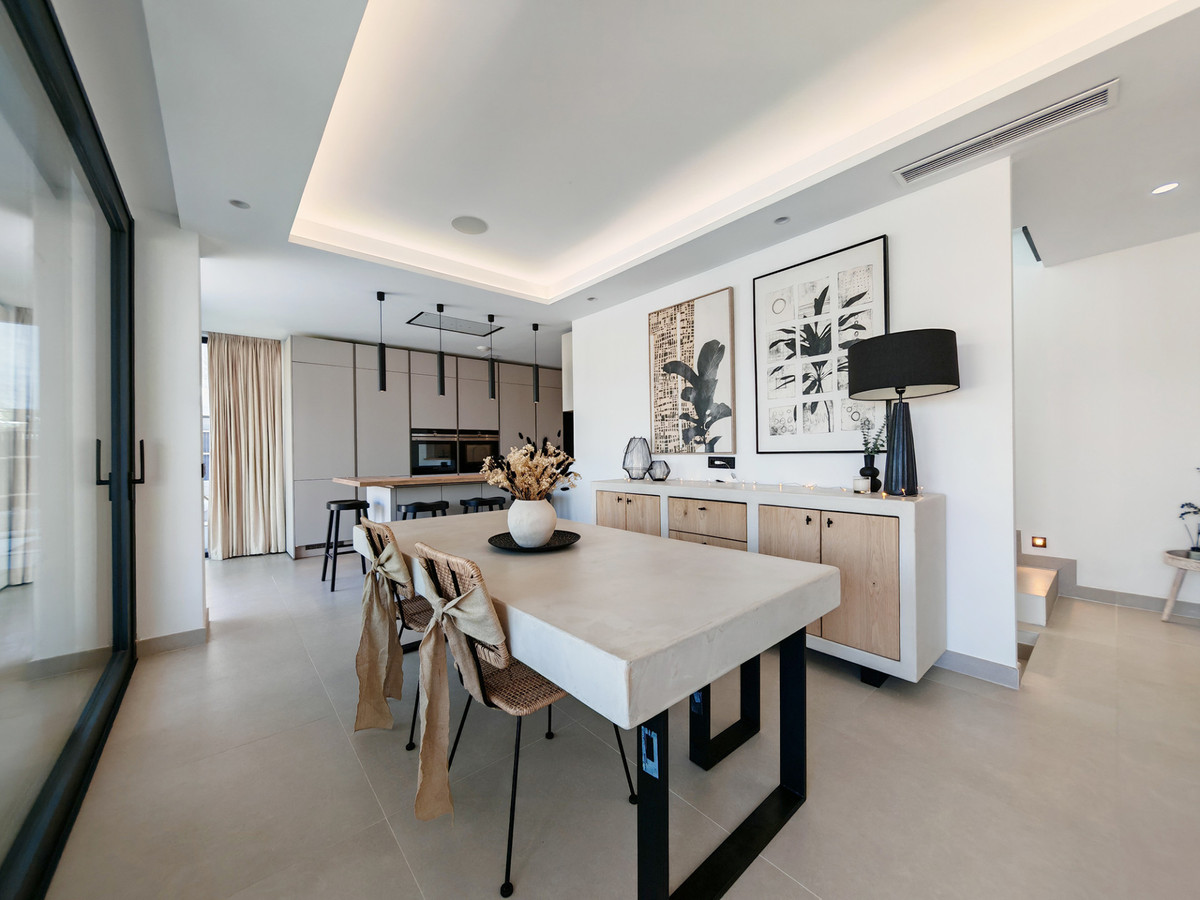 4 Bed Townhouse for sale in Estepona Costa Del Sol, Málaga, Spain