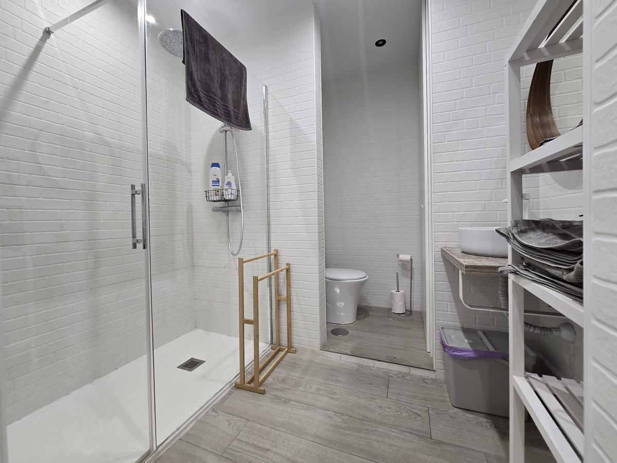 Se vende Apartamento Planta Media de 1 dormitorios en Costa Del Sol, Málaga, España