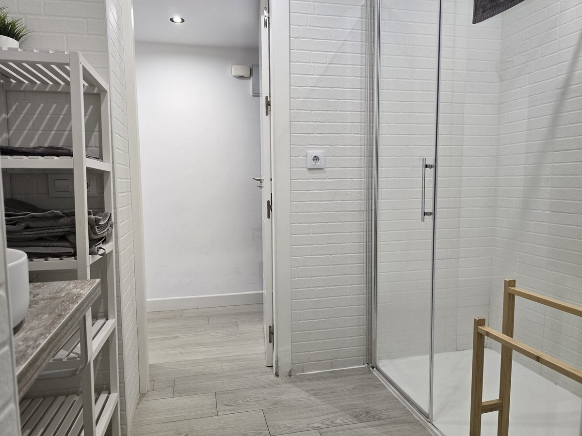 Se vende Apartamento Planta Media de 1 dormitorios en Costa Del Sol, Málaga, España