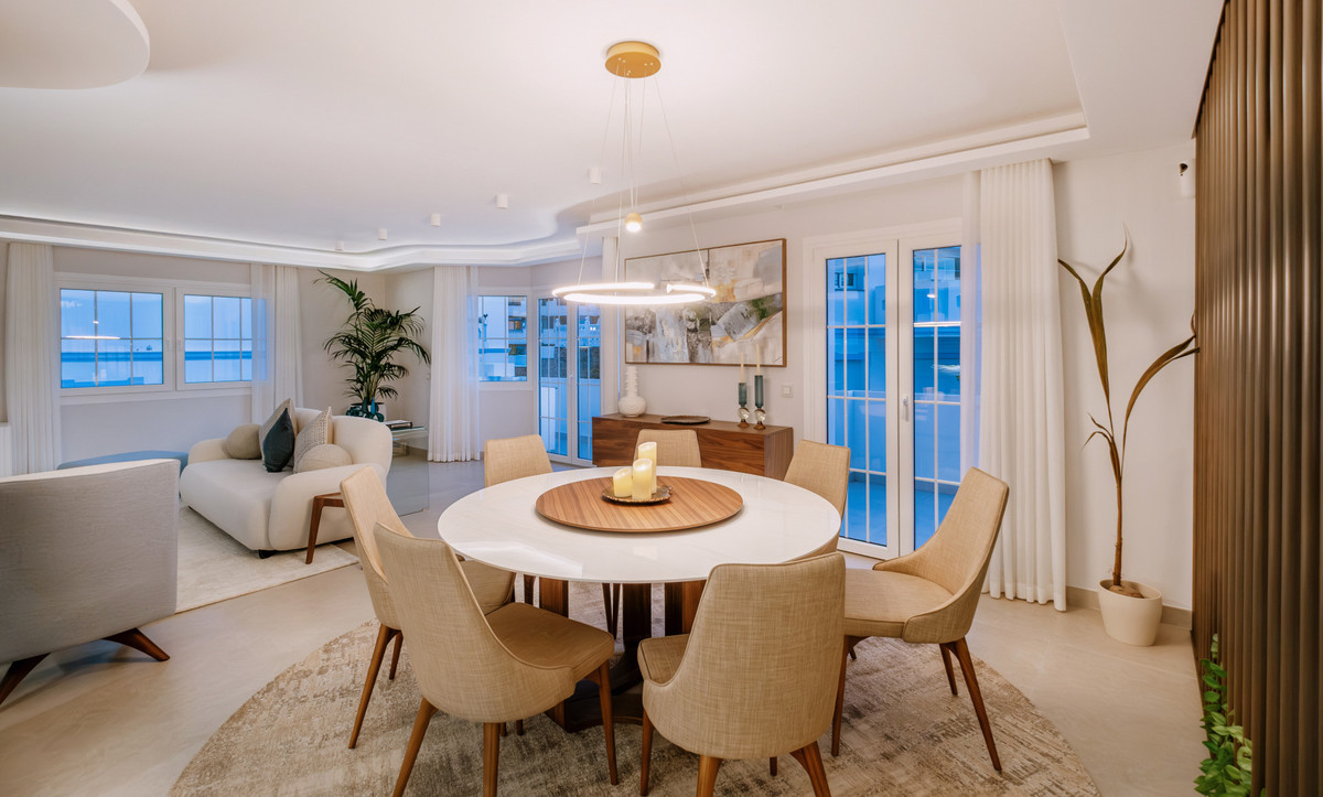 5 Bed Apartment for sale in Nueva Andalucía Costa Del Sol, Málaga, Spain