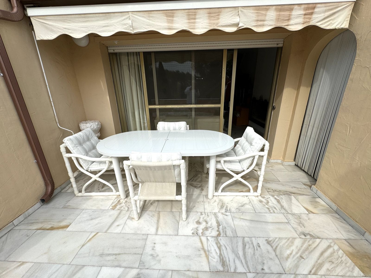 2 Bed Apartment for sale in Nueva Andalucía Costa Del Sol, Málaga, Spain