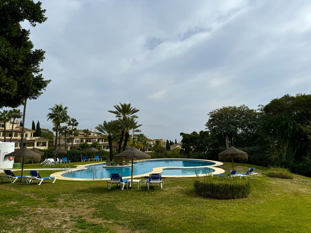 2 Bed Apartment for sale in Nueva Andalucía Costa Del Sol, Málaga, Spain