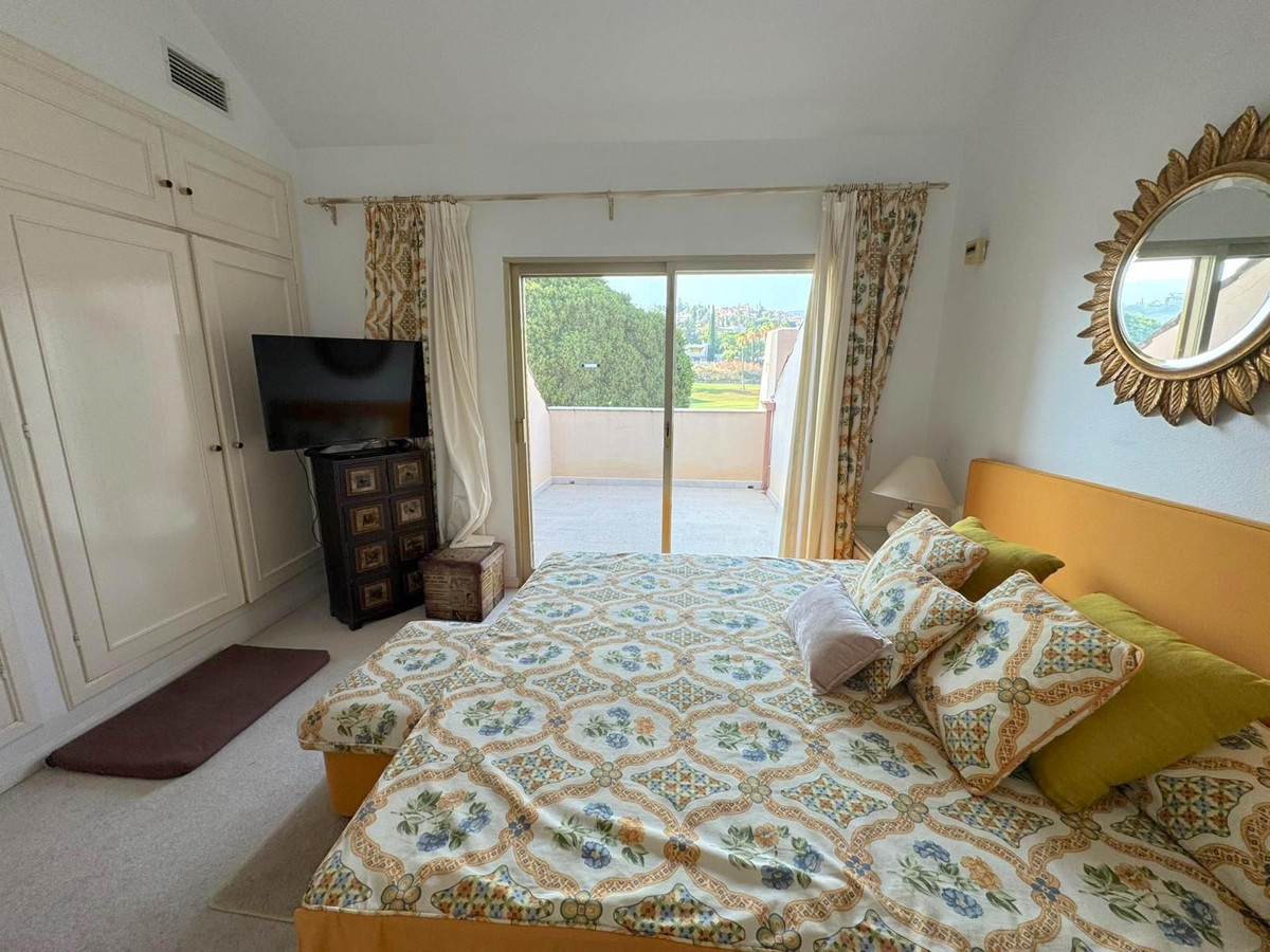 2 Bed Apartment for sale in Nueva Andalucía Costa Del Sol, Málaga, Spain