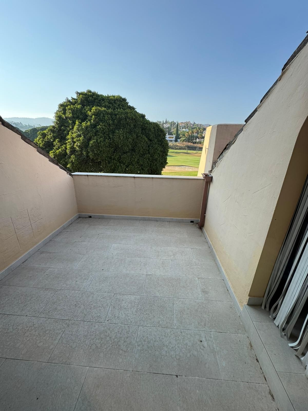 2 Bed Apartment for sale in Nueva Andalucía Costa Del Sol, Málaga, Spain