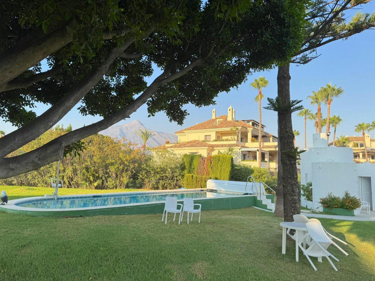 2 Bed Apartment for sale in Nueva Andalucía Costa Del Sol, Málaga, Spain