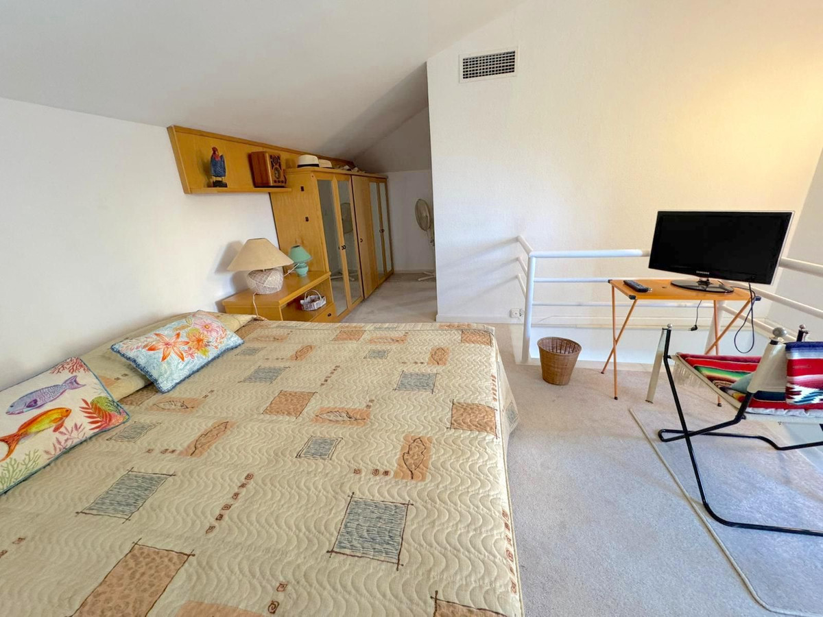 2 Bed Apartment for sale in Nueva Andalucía Costa Del Sol, Málaga, Spain