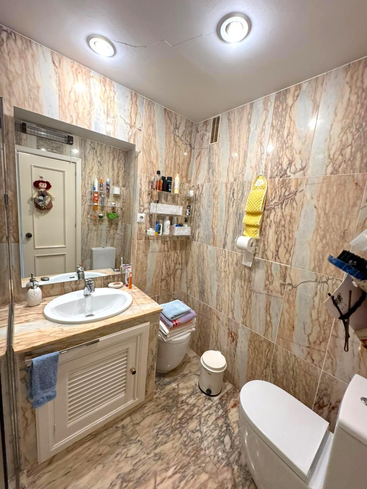 2 Bed Apartment for sale in Nueva Andalucía Costa Del Sol, Málaga, Spain