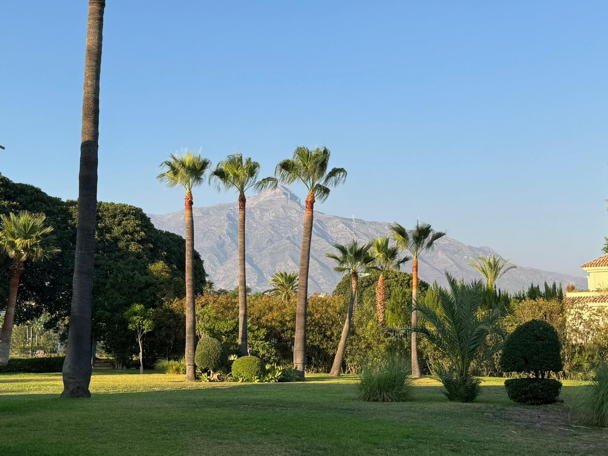 2 Bed Apartment for sale in Nueva Andalucía Costa Del Sol, Málaga, Spain