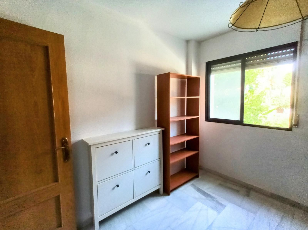 4 Bed Apartment for sale in La Carihuela Costa Del Sol, Málaga, Spain