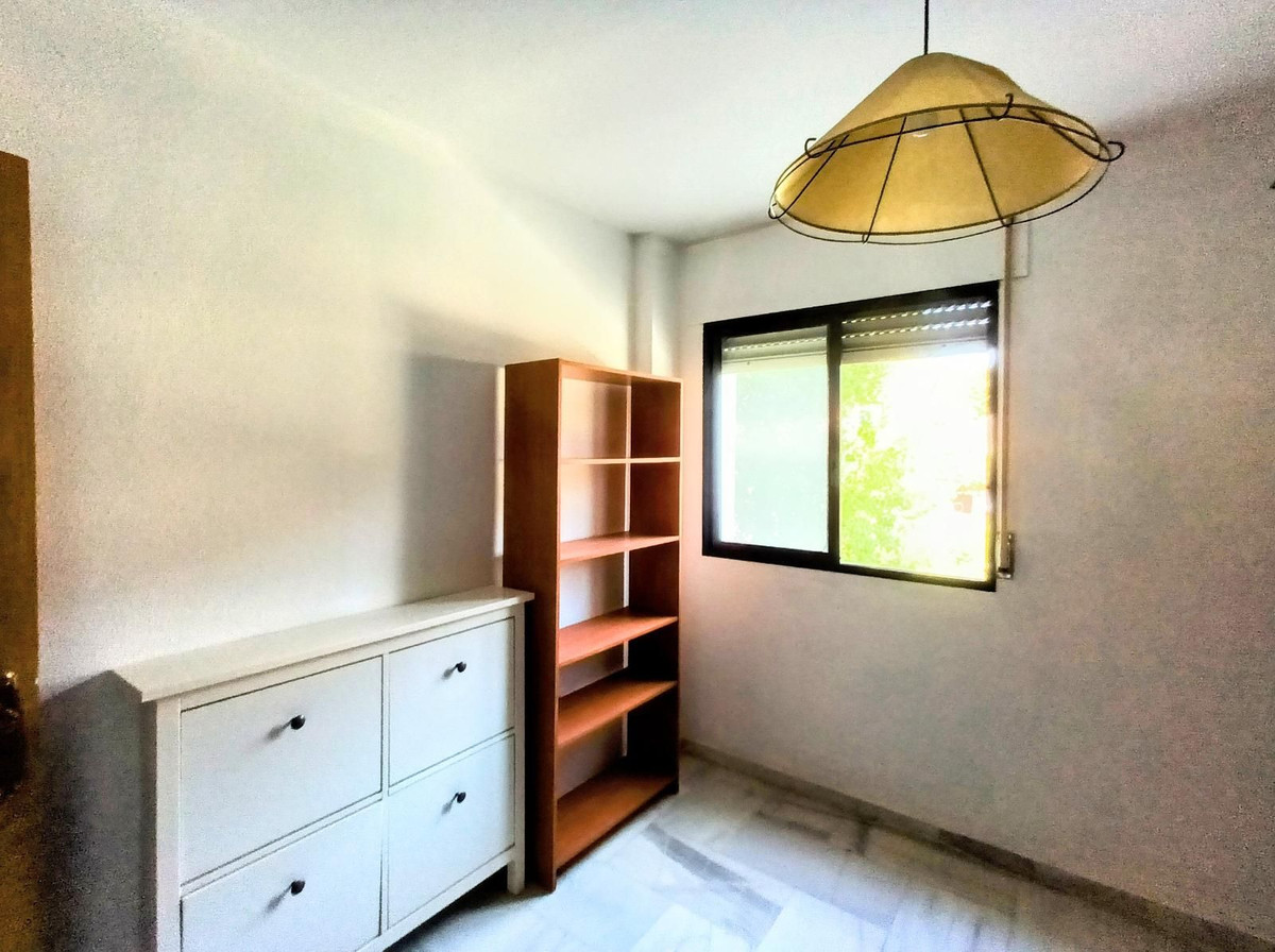 4 Bed Apartment for sale in La Carihuela Costa Del Sol, Málaga, Spain