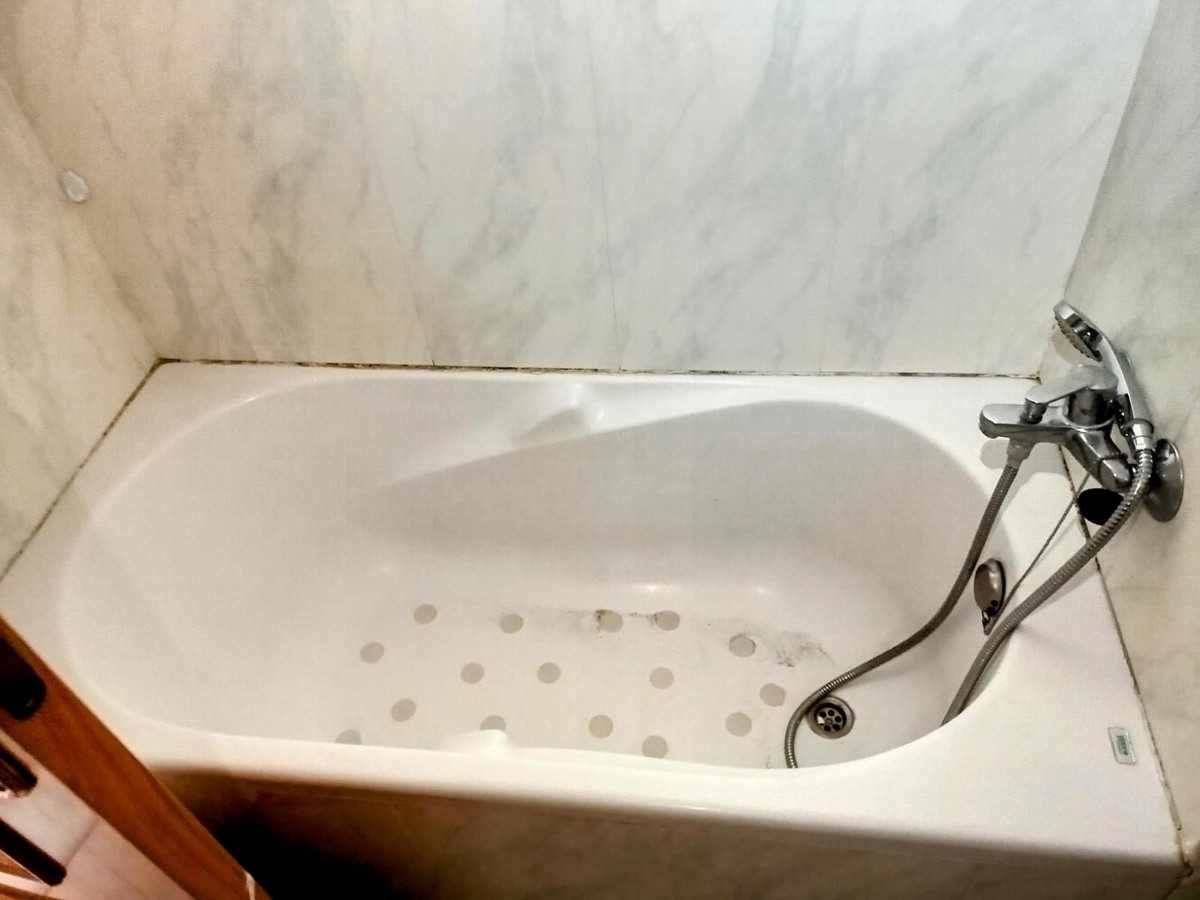 4 Bed Apartment for sale in La Carihuela Costa Del Sol, Málaga, Spain