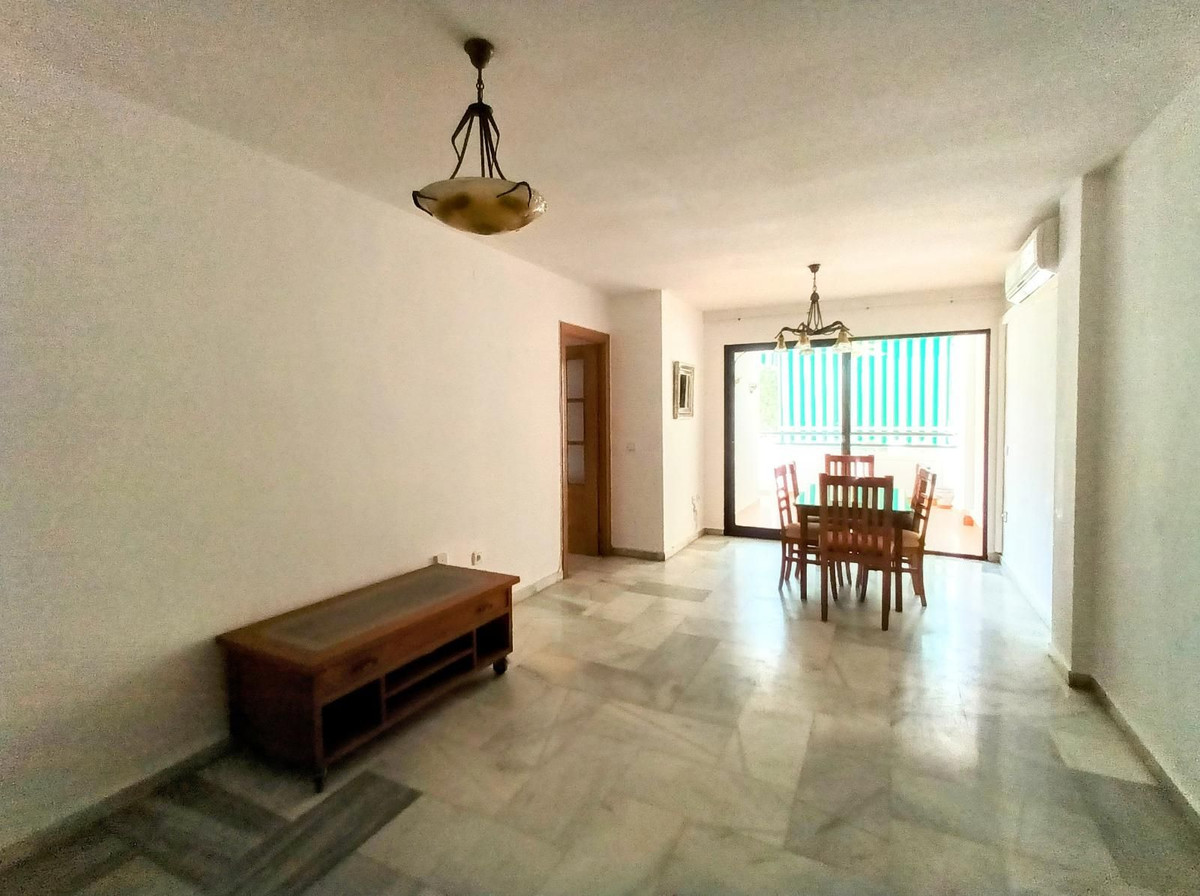 4 Bed Apartment for sale in La Carihuela Costa Del Sol, Málaga, Spain