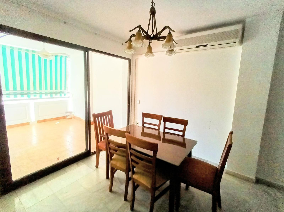 4 Bed Apartment for sale in La Carihuela Costa Del Sol, Málaga, Spain