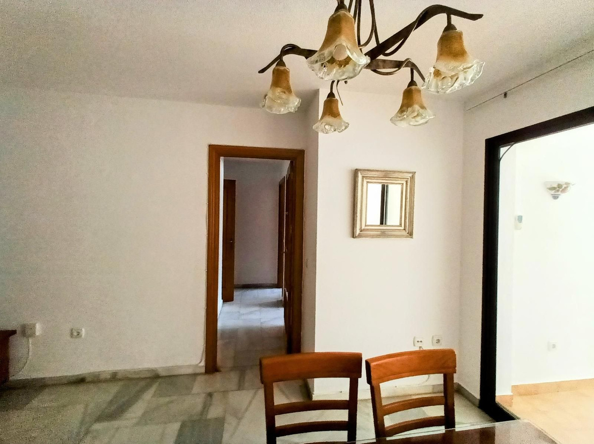4 Bed Apartment for sale in La Carihuela Costa Del Sol, Málaga, Spain