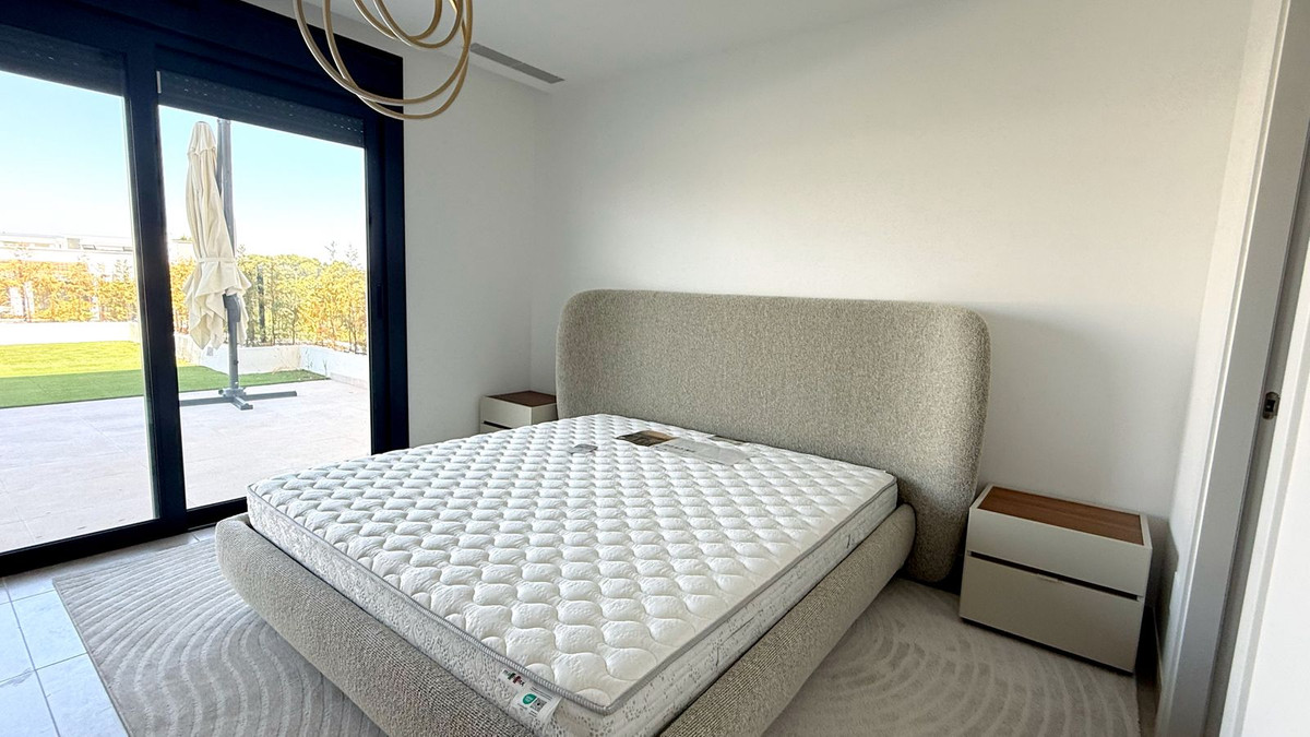 3 Bed Apartment for sale in Atalaya Costa Del Sol, Málaga, Spain