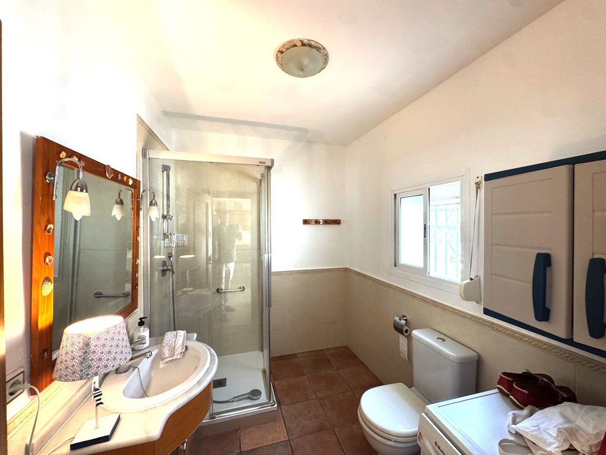 Se vende Adosada de 2 dormitorios en Costa Del Sol, Cadiz, España