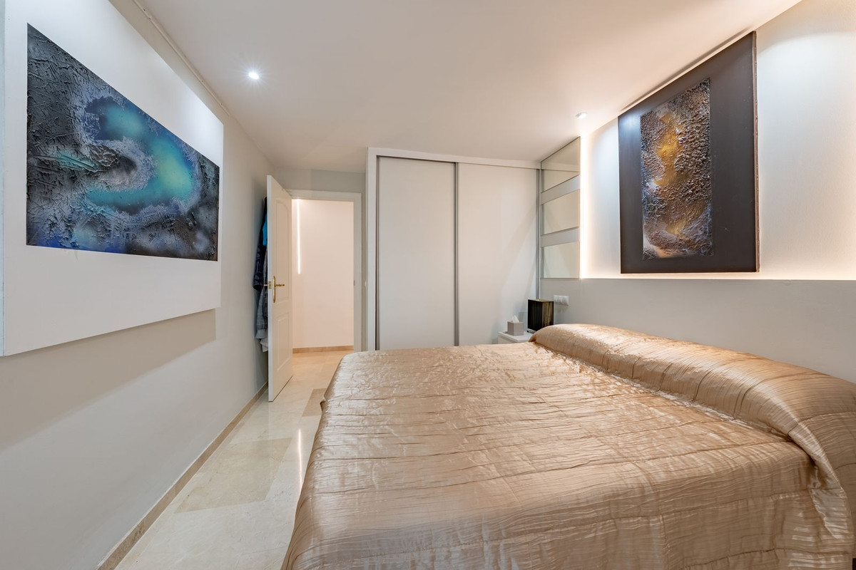 2 Bed Apartment for sale in Marbella Costa Del Sol, Málaga, Spain