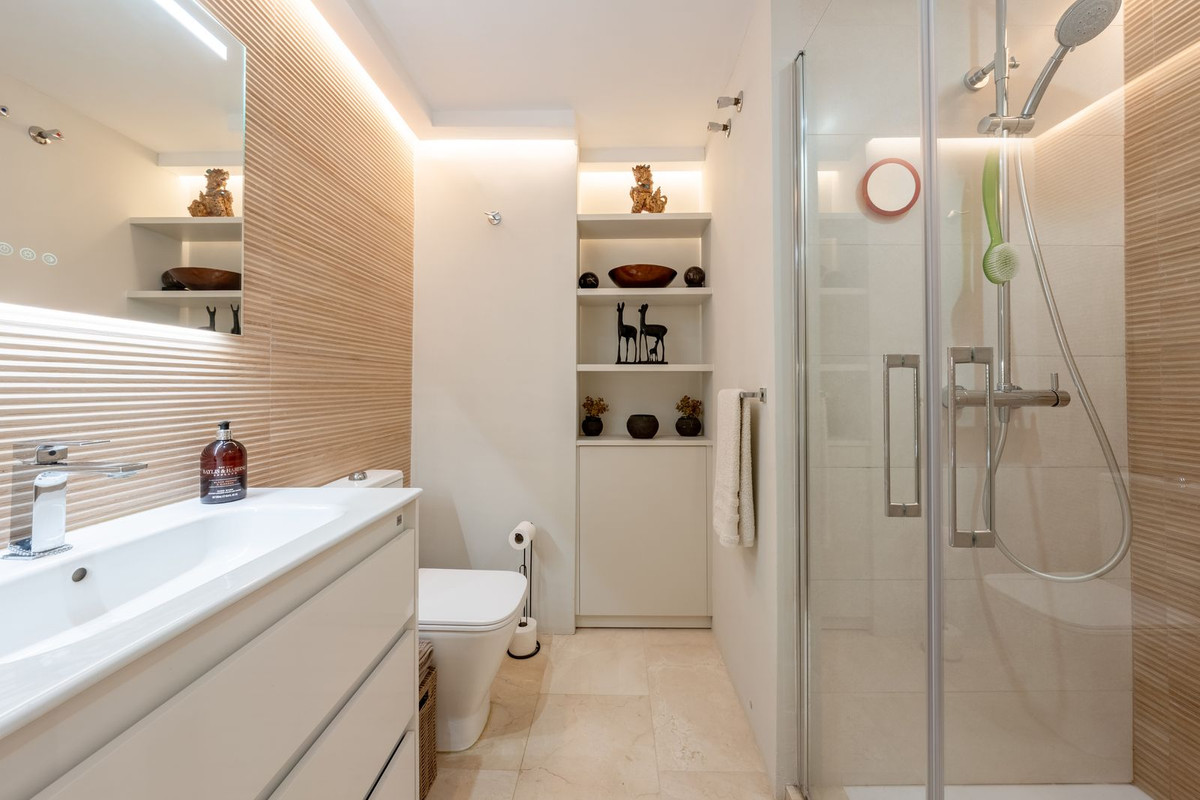 2 Bed Apartment for sale in Marbella Costa Del Sol, Málaga, Spain