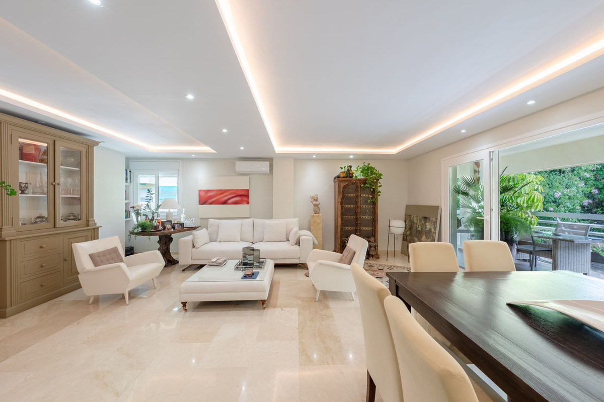 2 Bed Apartment for sale in Marbella Costa Del Sol, Málaga, Spain